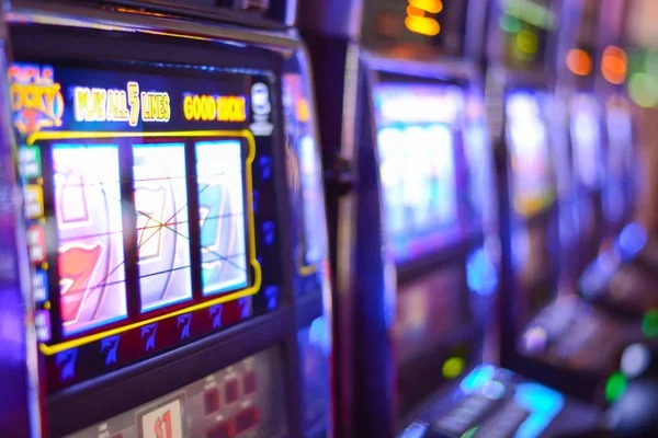 koytoto live-dealer studio with professional cameras and multilingual croupiers