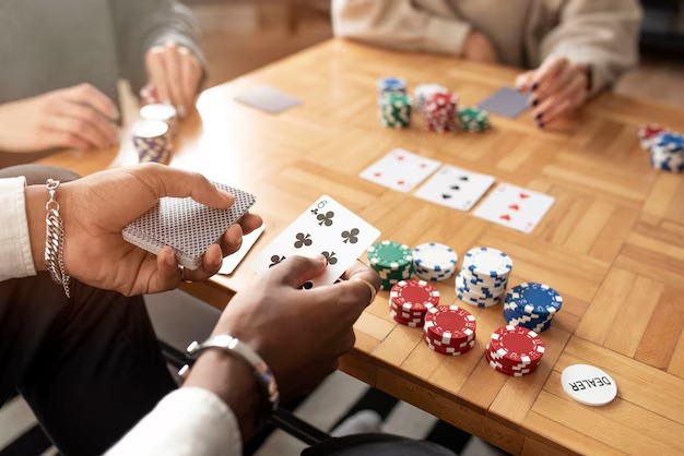 koytoto dealer greeting players in multilingual chat